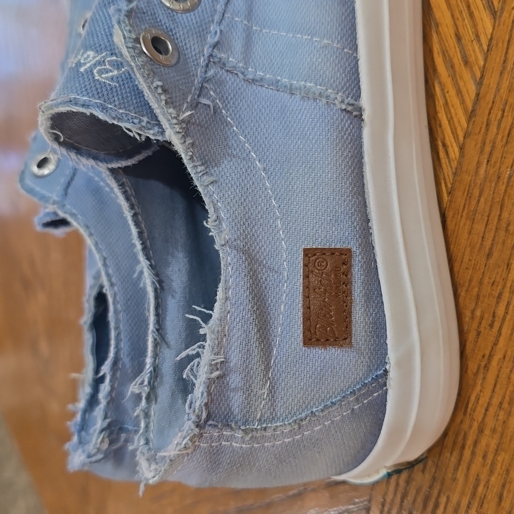 Casual Light Blue Women's Slip-On Sneakers - Picture 6 of 7